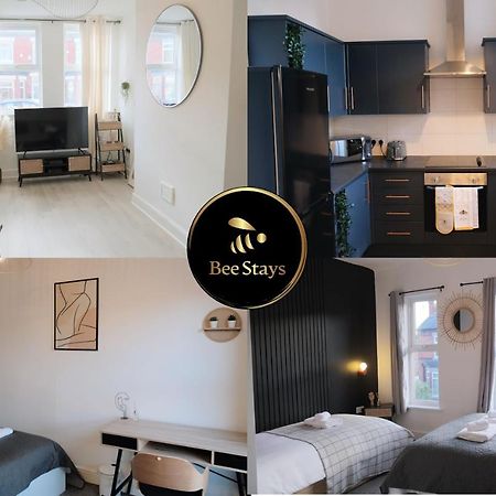 Bee Stays - Pickmere House Уорингтън Екстериор снимка